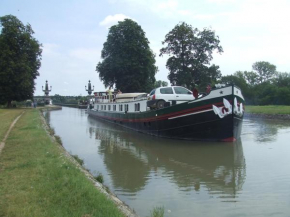 Bateau Adriana